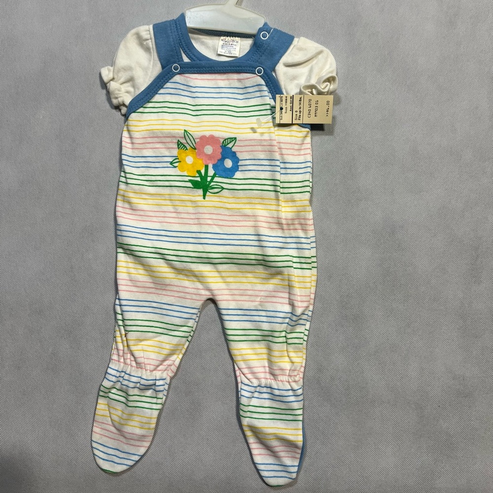 NWT Girls Vintage Hopscotch flower footed overalls with top 0-6 months